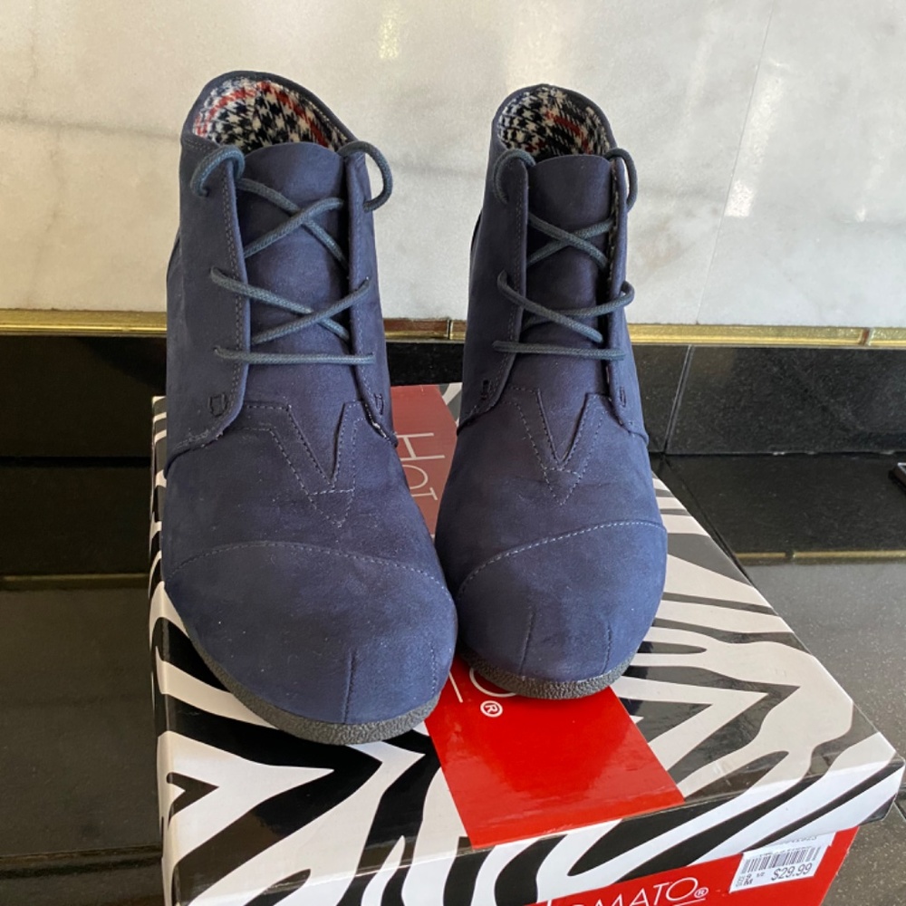 HOT TOMATO Blue Look Fabric Wedge Heel Lace Up Ankle desert Boots.9.5